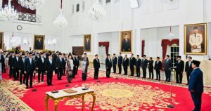 Presiden RI Prabowo Subianto lantik sejumlah Dubes (foto: Kemsetneg)