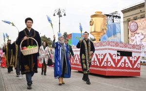 Festival Nauryz, merayakan musim semi dan Tahun Baru di Kazakhstan (foto: Akorda)