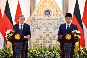 Menteri Luar Negeri Republik Indonesia (Menlu) Sugiono (kanan), menerima kunjungan Menlu Jerman Johann Wadephul (kiri), di Jakarta, Rabu (20/8/2025). (Foto: Infomed Kemlu RI)