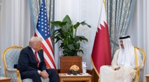 Presiden Amerika Serikat (AS) Donald Trump menjamu Perdana Menteri Qatar, Sheikh Mohammed bin Abdulrahman Al-Thani, di New York pada Jumat (12/9/2025) malam (foto: Anadolu Agency)