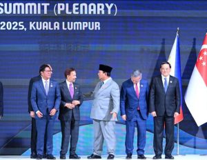 Presiden RI Prabowo Subianto menghadiri sesi pleno Konferensi Tingkat Tinggi (KTT) ke-47 ASEAN di Kuala Lumpur Convention Centre (KLCC), Malaysia, Ahad (26/10/2025) (foto: Kemensetneg)