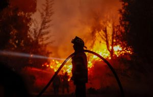 Indonesia Banjir, di Chile Justru Dilanda Karhutla, Sedikitnya 19 Warga TewasIndonesia Banjir, di Chile Justru Dilanda Karhutla, Sedikitnya 19 Warga Tewas