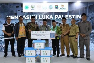 FKB Cilegon Salurkan Bantuan Kemanusiaan untuk Palestina lewat BAZNAS RI (foto: humas baznas)