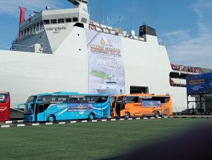 Mudik Gratis Kapal Laut TNI AL (foto: Sajadi/MINA)