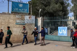 pusat pelatihan UNRWA di kamp pengungsi Qalandia, utara Yerusalem Timur (foto: Anadolu Agency)