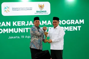 Ketua BAZNAS RI Sodik Mudjahid (kanan) dan Menteri Kemendukbangga Wihaji (kiri) (foto: Sajadi/MINA)