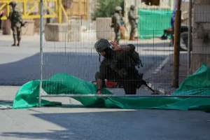 Pos Pemeriksaan Israel Hambat Warga Palestina di Khirbet Sarra