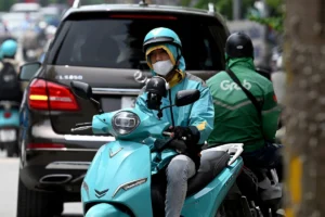 Ojek Onlie Motor Listrik Asal Vietnam Kini Mengaspal di Jakarta
