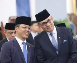 Arrmanatha Christiawan Nasir resmi memimpin Kementerian Luar Negeri Republik Indonesia setelah menerima serah terima jabatan (Sertijab) dari Sugiono di Gedung Pancasila, Jakarta, Senin (12/10/2026) (foto: Kemlu RI)